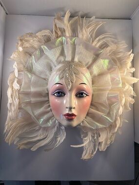 Clay Art San Francisco Ceramic Lady Face Wall Mask White Ivory Feathers 17”x14”